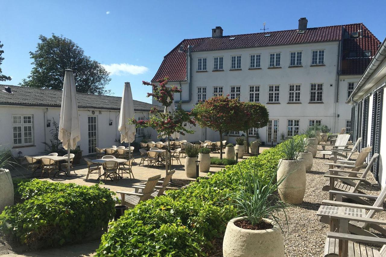 Strandhotel Rosnaes คาลุนด์บอร์ก ภายนอก รูปภาพ
